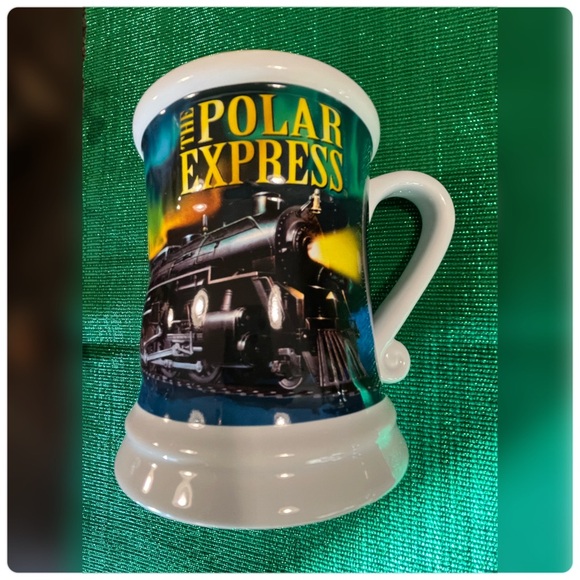 Polar Express-Ceramic 3-D Train Coffee, Cocoa, Tea Mug Pair - Picture 4 of 6